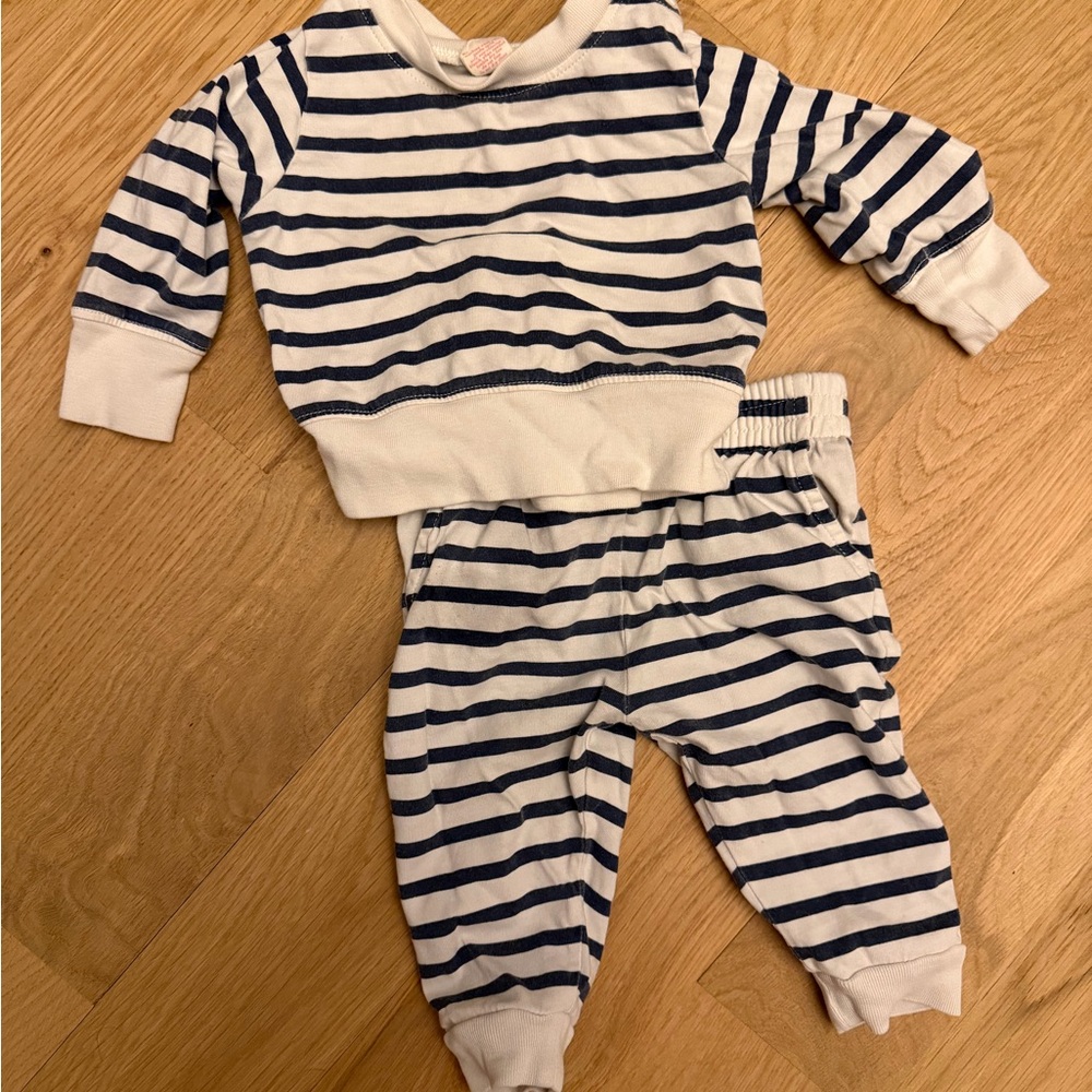 Pink Chicken sweatpants and shirt set